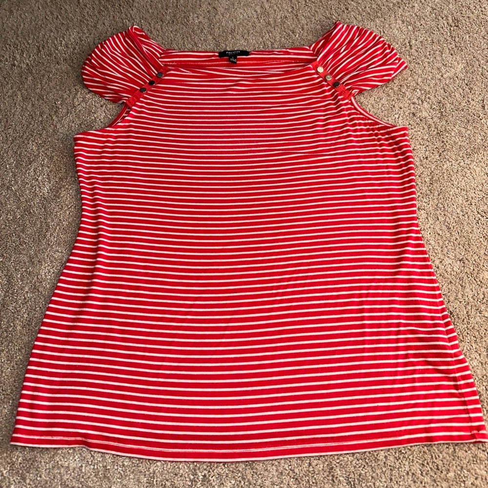 Premise Fitted Cap Sleeve Blouse. Size L
